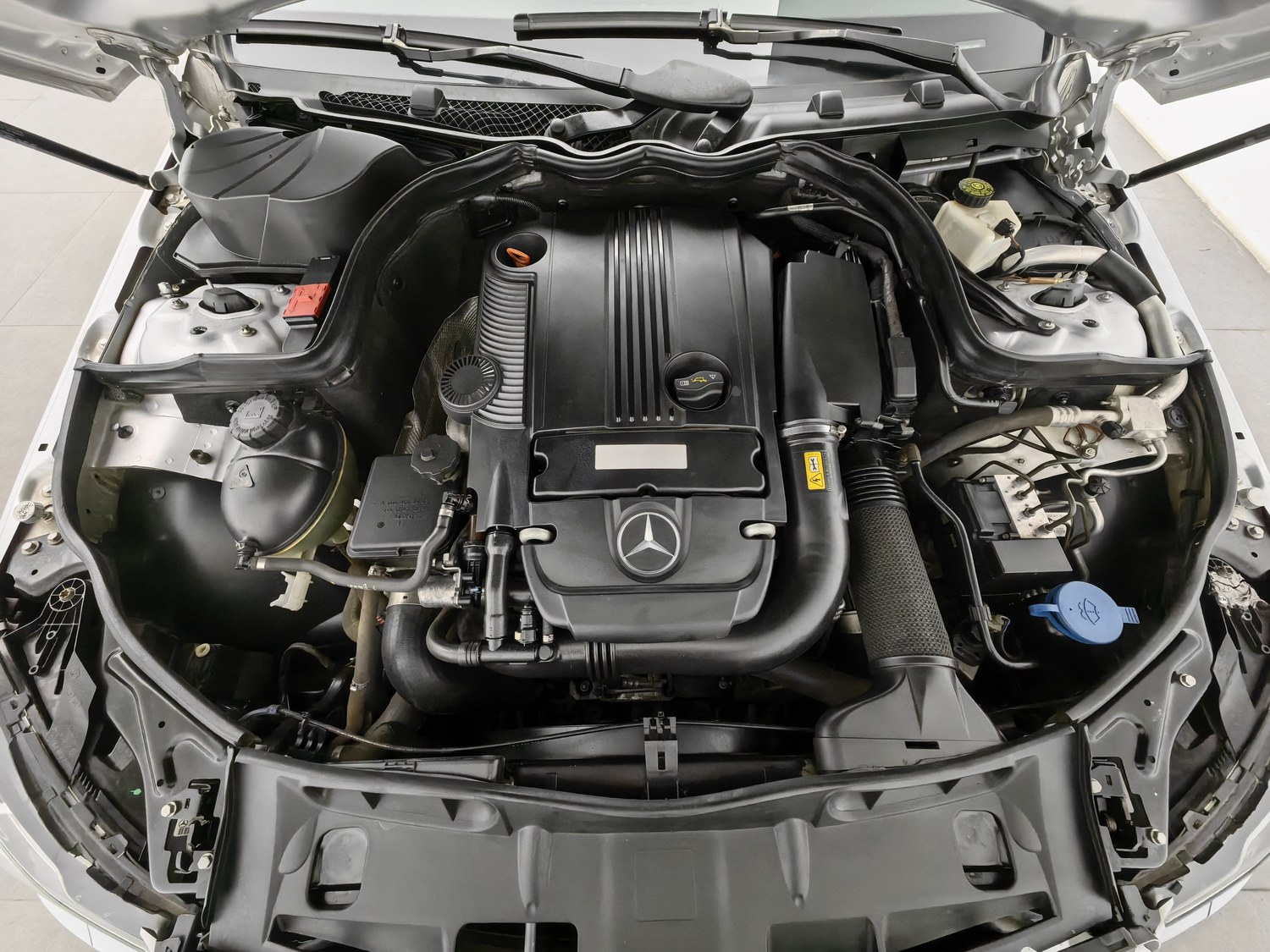 Used Mercedes-Benz C-Class 2011 1.8 AT