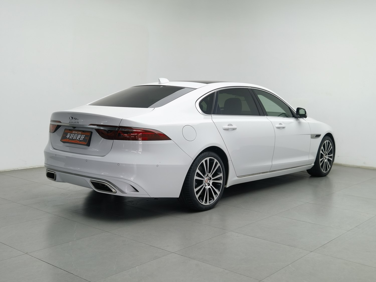 Used Jaguar XFL 2022 2.0 AT