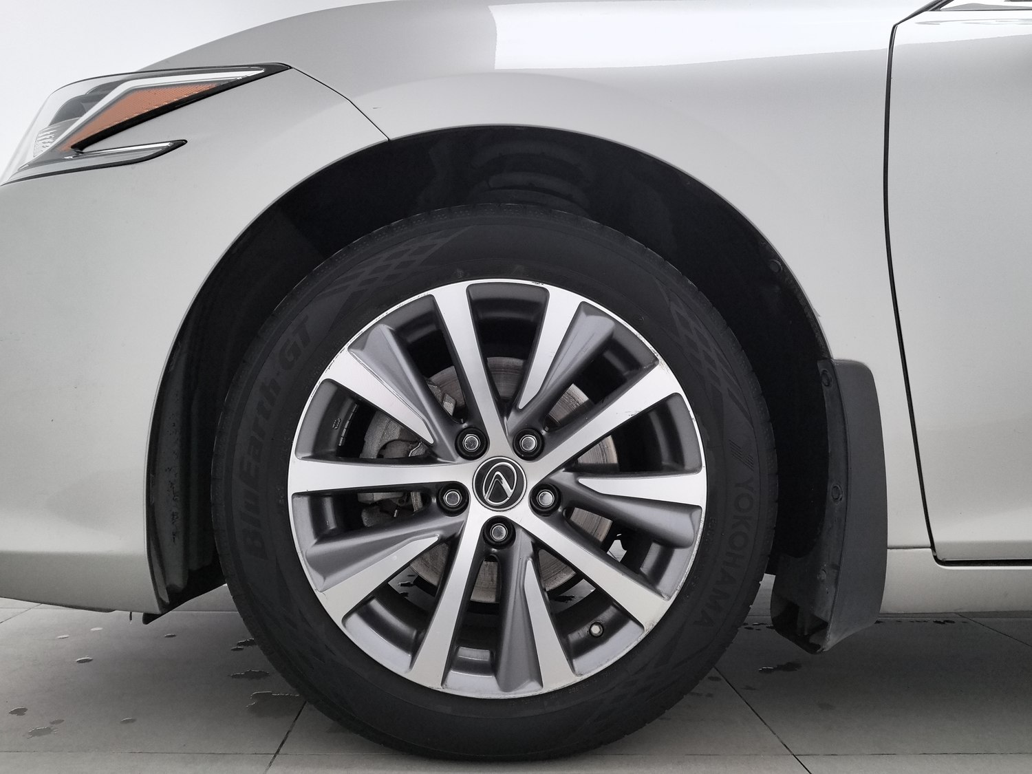 Used Lexus ES 2018 2.0 AT