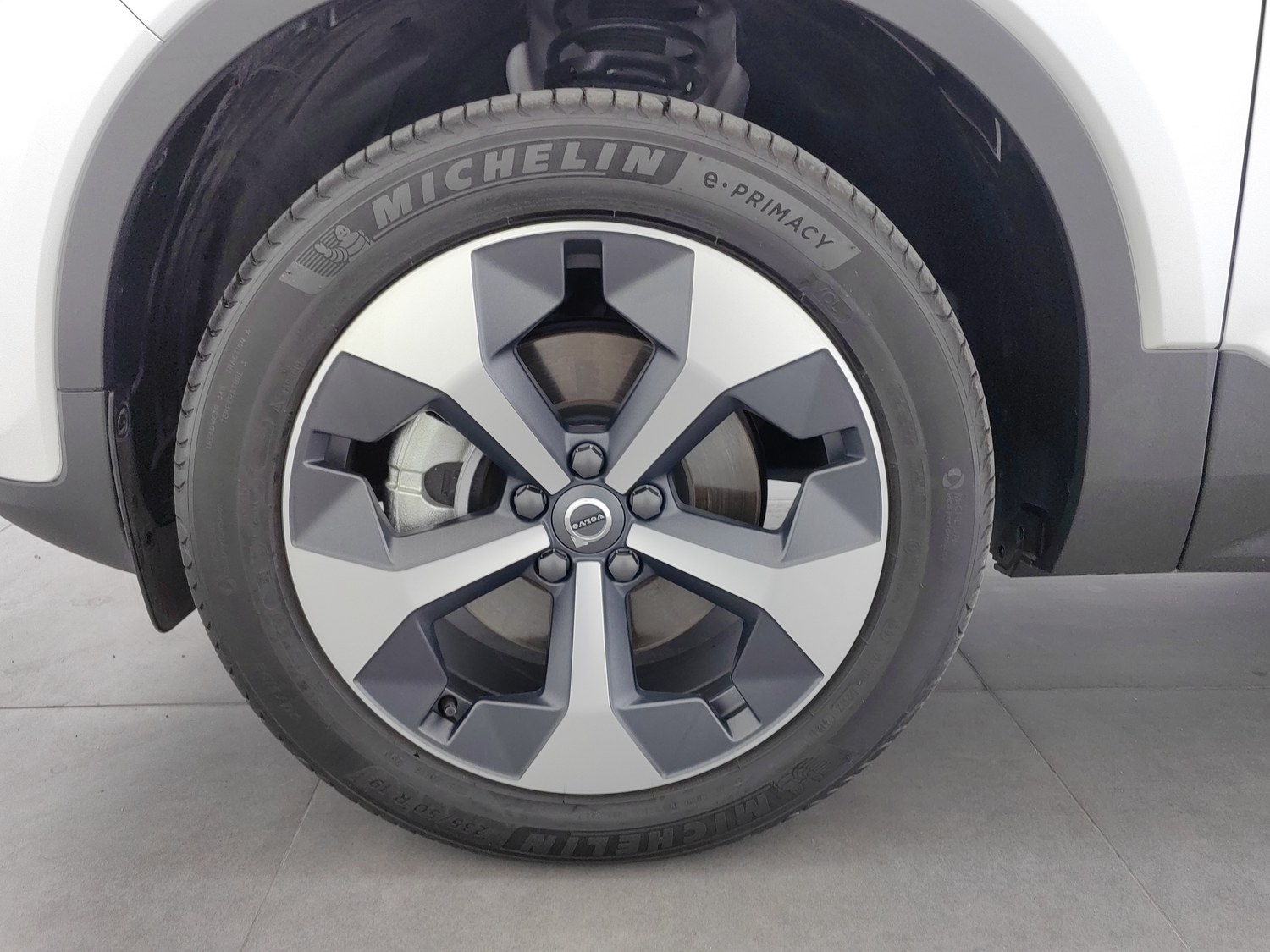 Used Volvo XC40 2025 2.0 AT