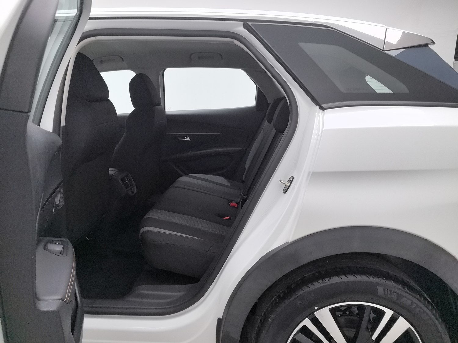 Used Peugeot 4008 2021 1.6 AT