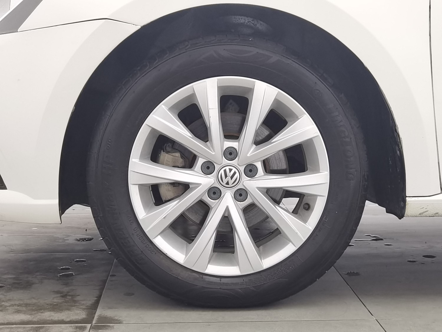 Used Volkswagen Lavida 2017 1.6 MT