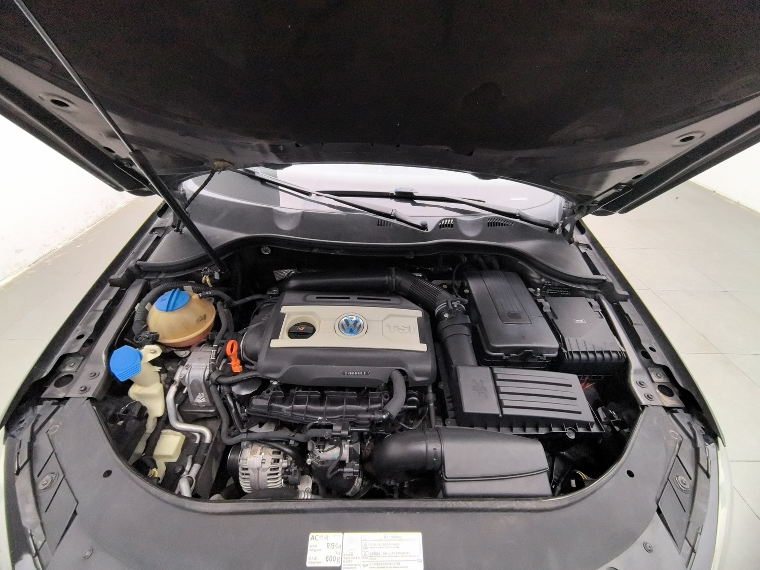 Used Volkswagen Magotan 2012 2.0 AT