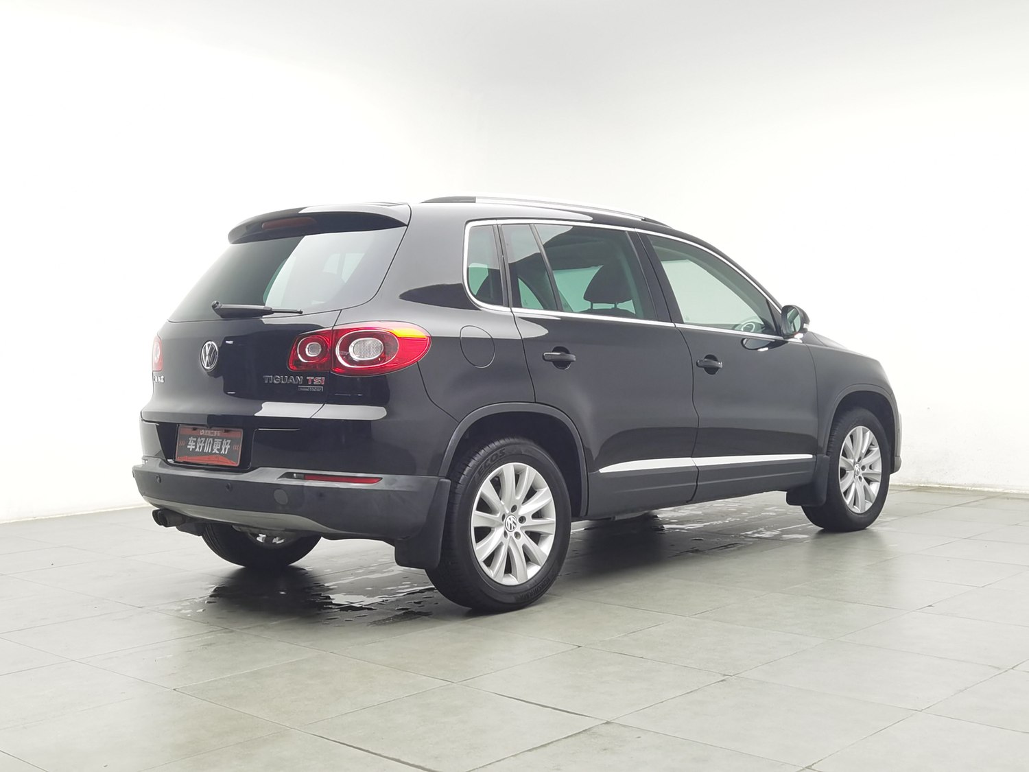 Used Volkswagen Tiguan 2010 2.0 AT