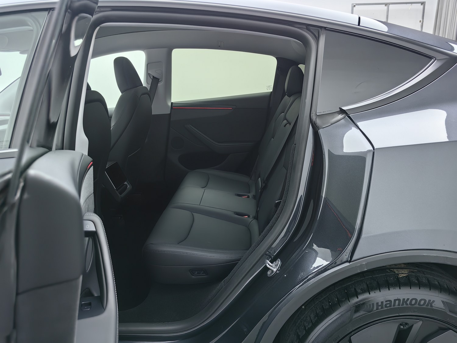 Used Tesla Model Y 2025