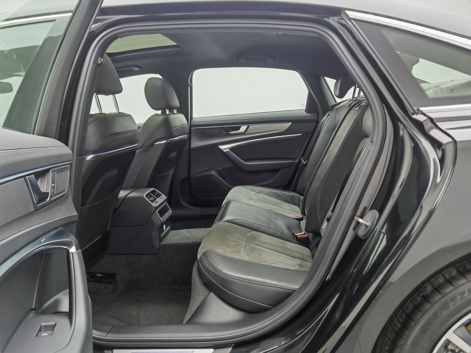 Used Audi A6L 2022 2.0 AT