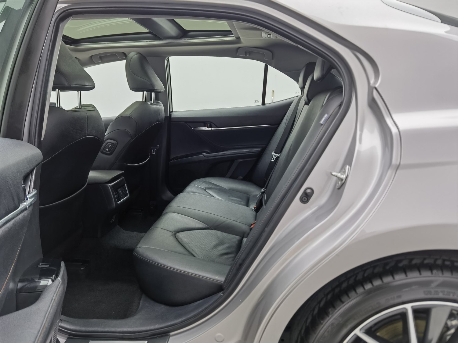 Used Toyota Camry 2021 2.5 AT