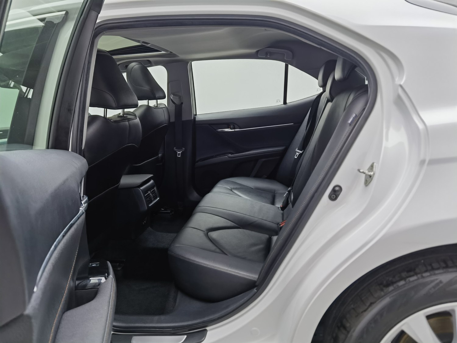 Used Toyota Camry 2019 2.0 AT