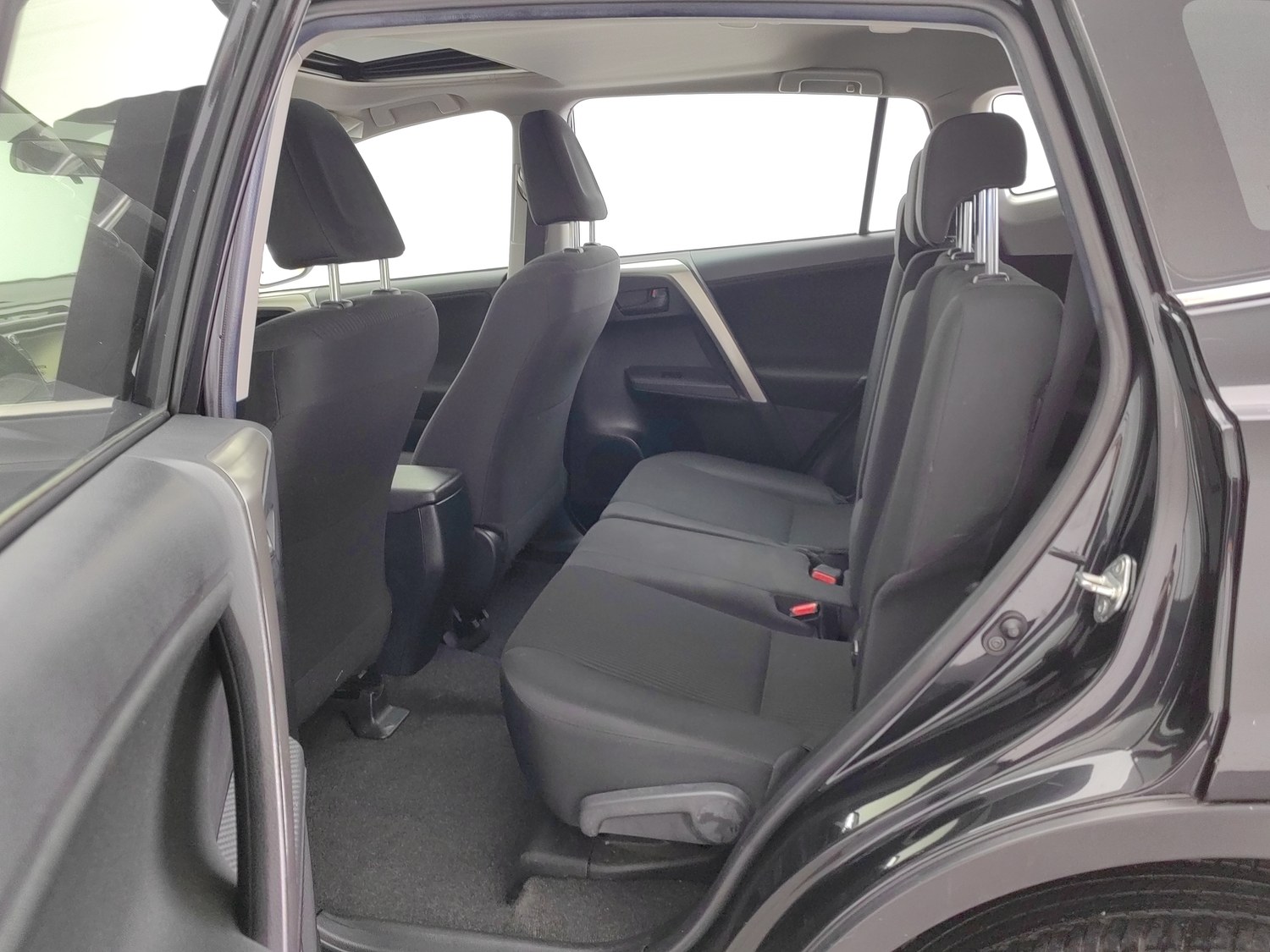Used Toyota RAV4 2015 2.0 AT