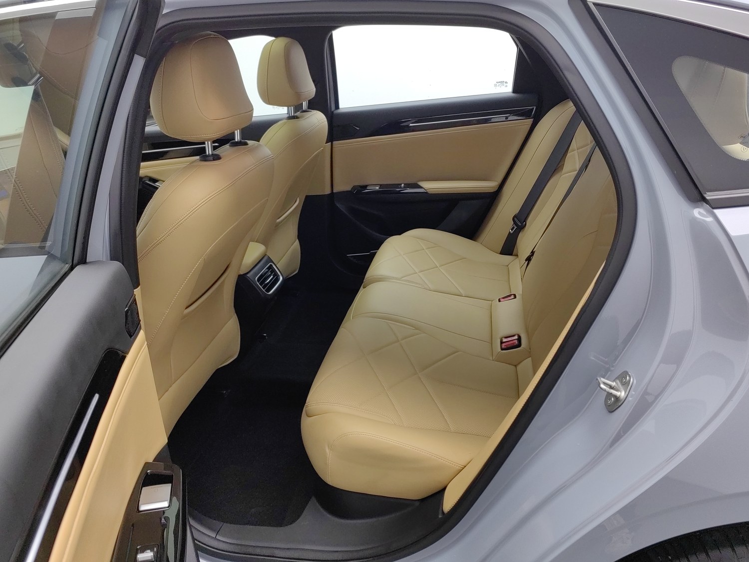 Used Geely Galaxy L6 2024 1.5 AT