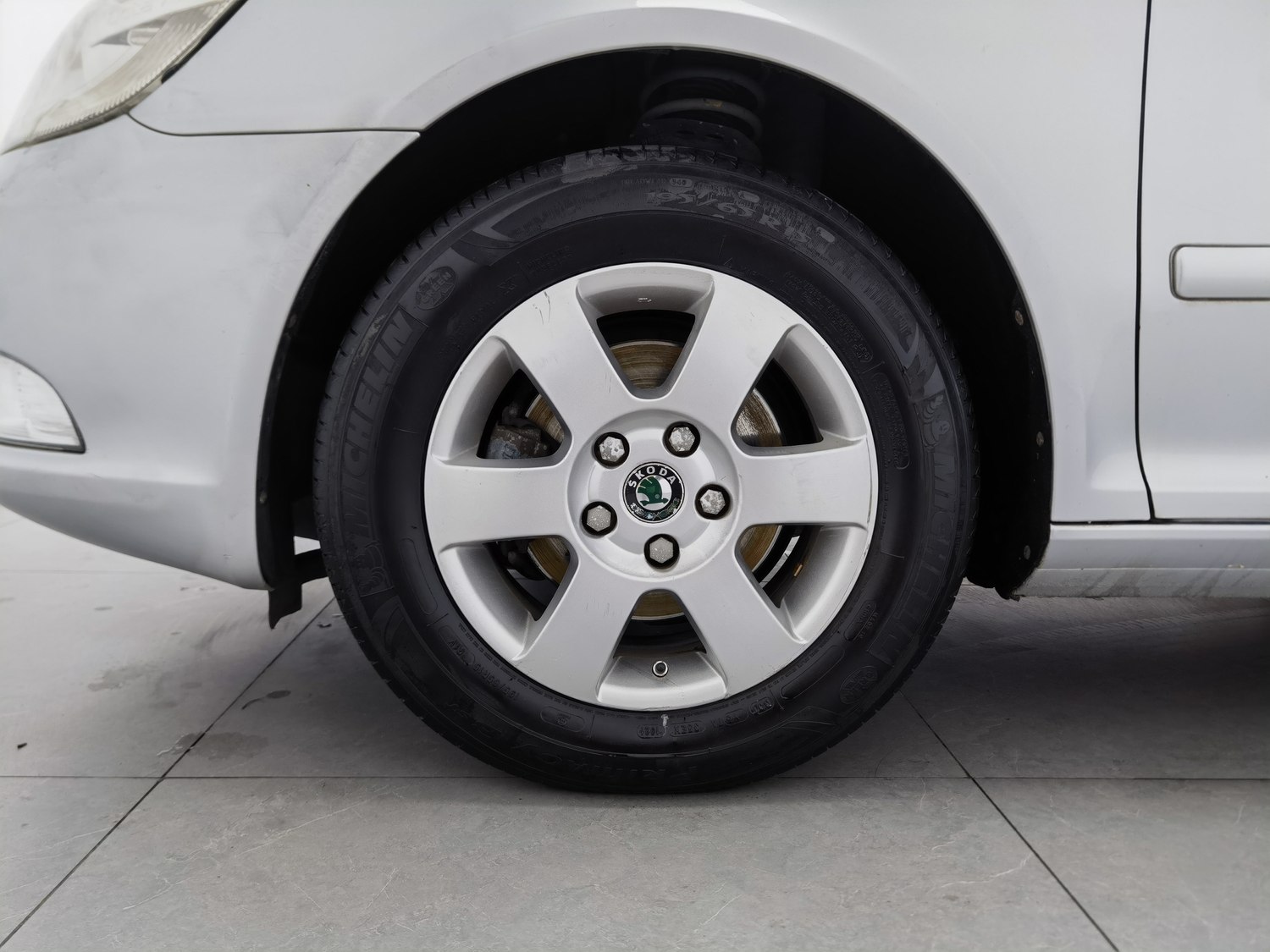 Used Skoda Octavia 2013 1.6 MT