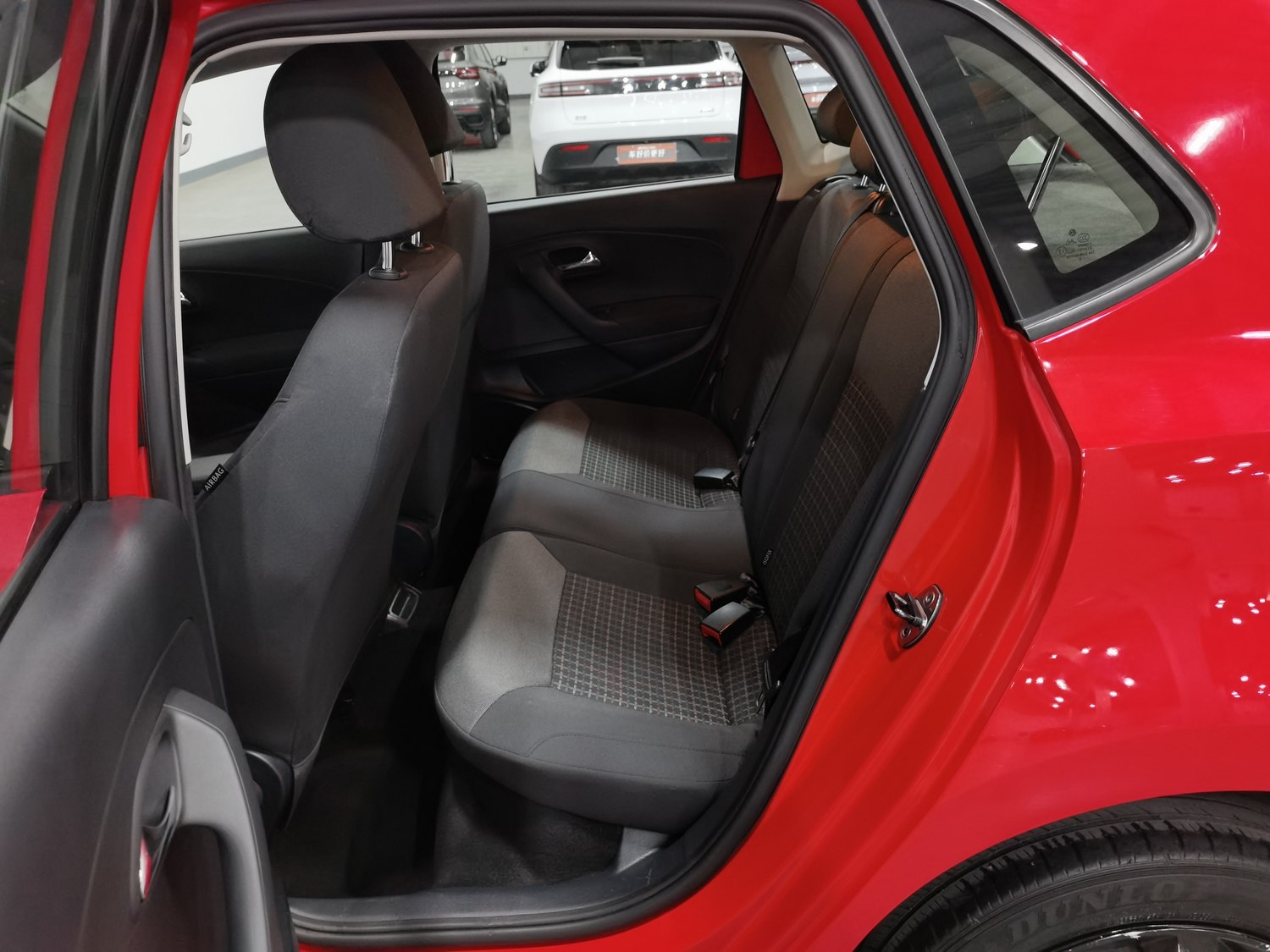 Used Volkswagen Polo 2016 1.6 AT