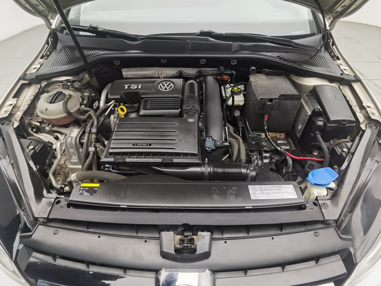 Used Volkswagen Golf 2017 1.4 AT