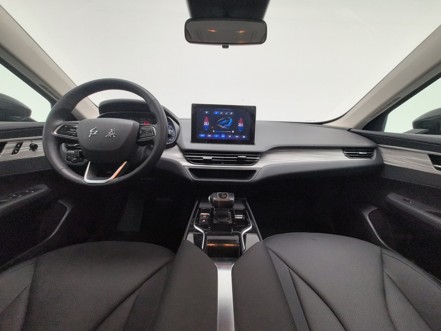 Used Hongqi E-QM5 2024