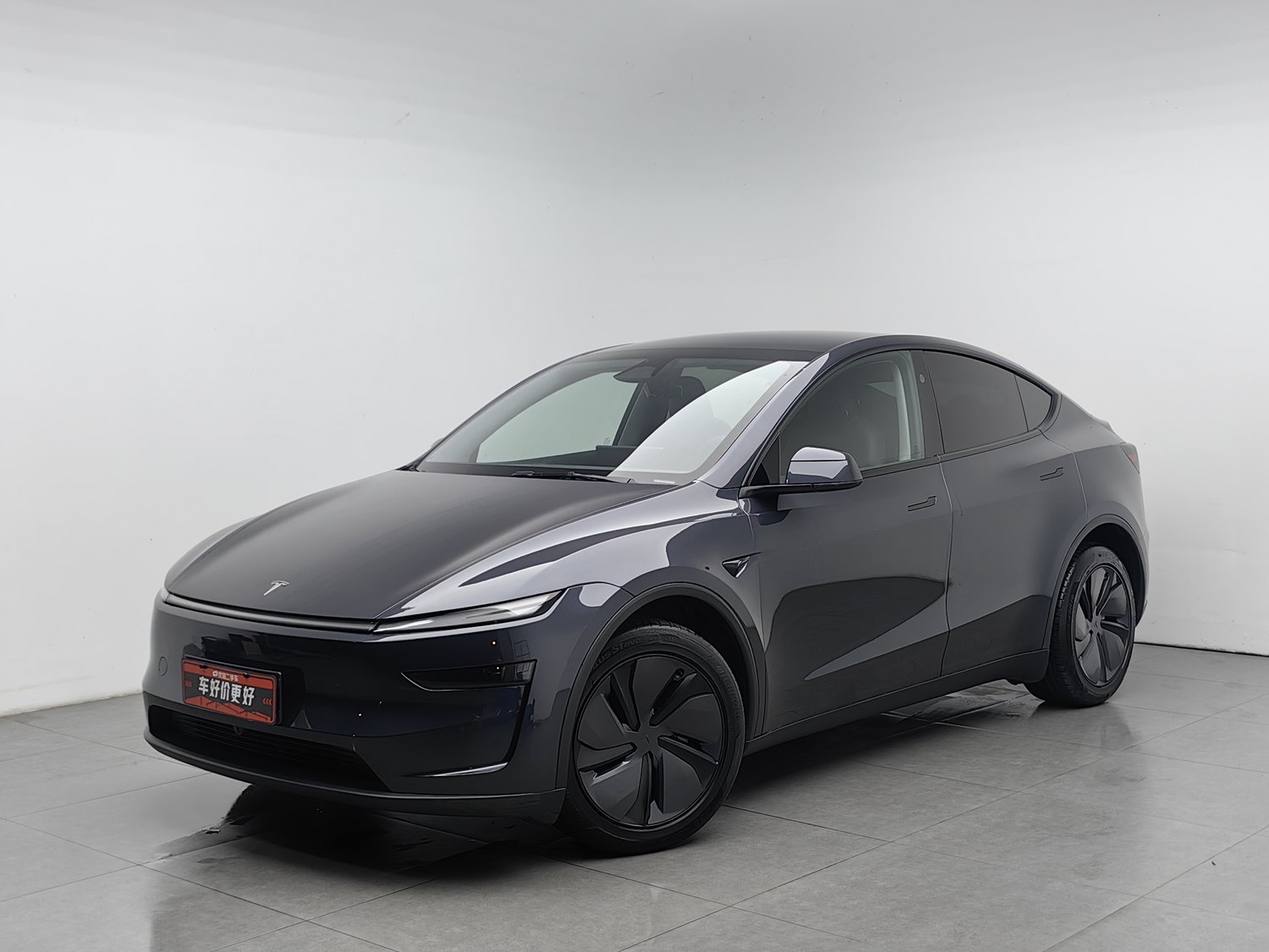 Used Tesla Model Y 2025