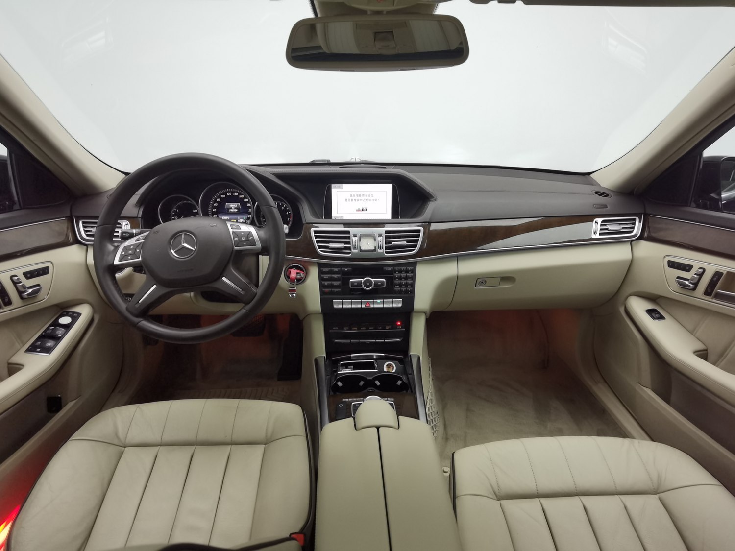 Used Mercedes-Benz E-Class 2015 3.0 AT