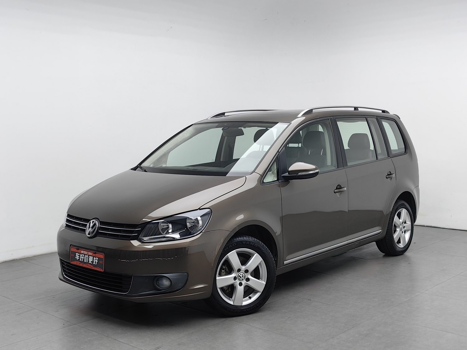 Used Volkswagen Touran 2013 1.4 AT
