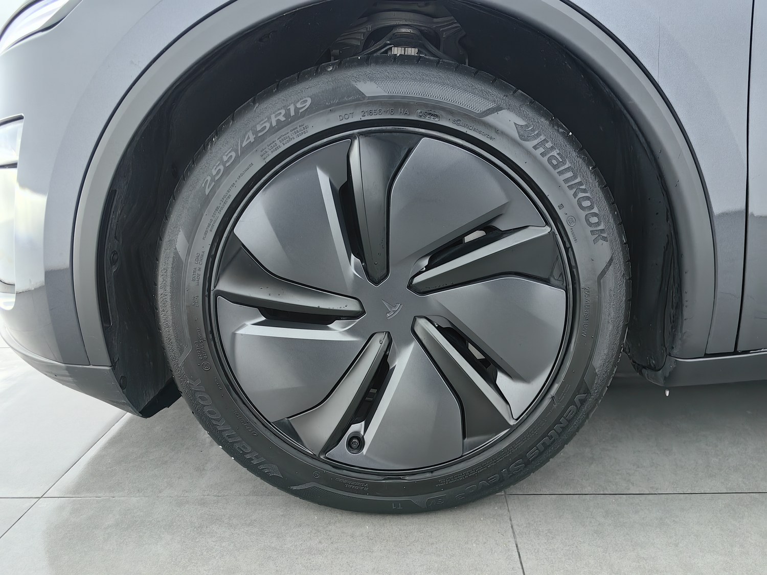 Used Tesla Model Y 2025