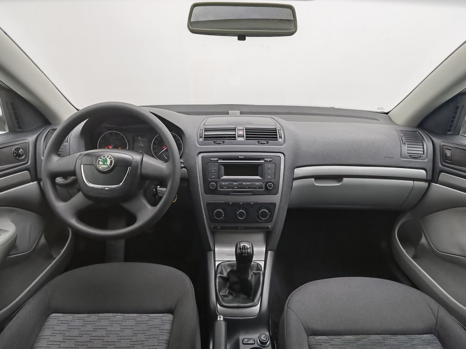 Used Skoda Octavia 2013 1.6 MT