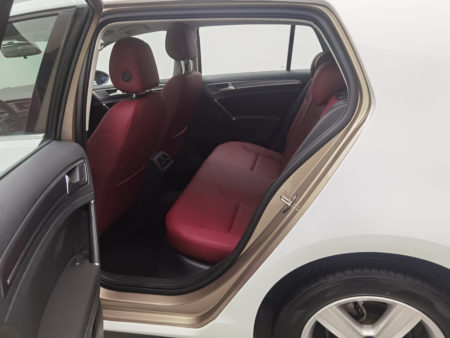 Used Volkswagen Golf 2017 1.4 AT