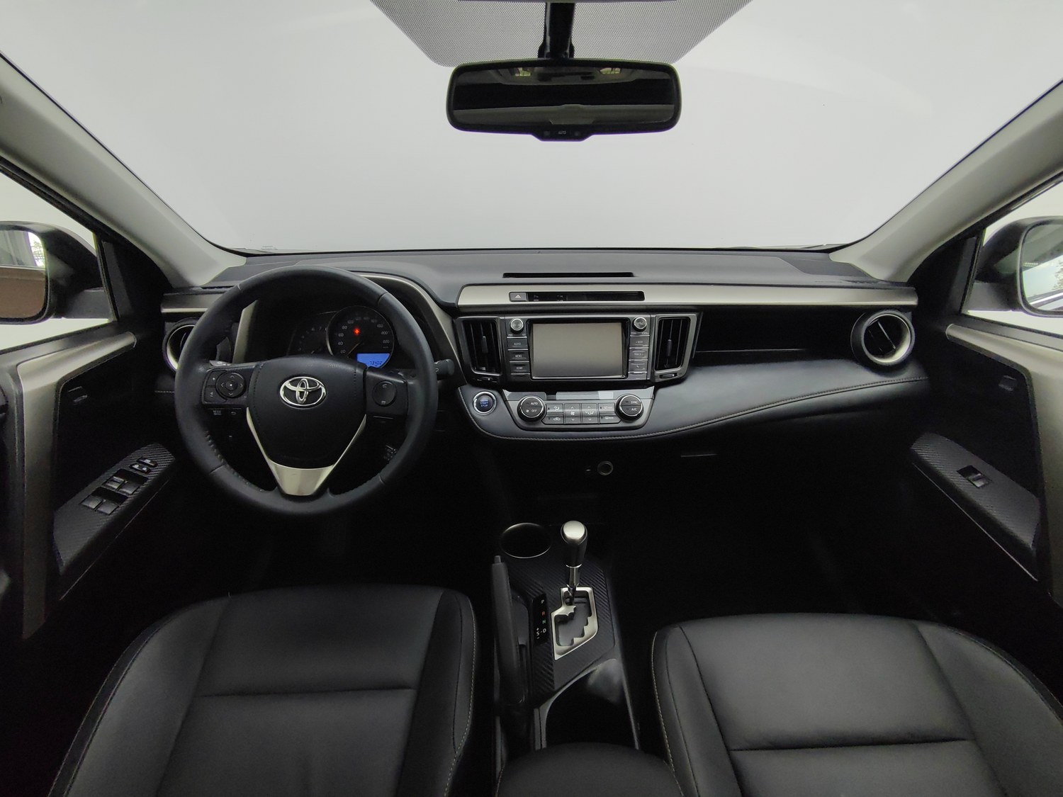 Used Toyota RAV4 2015 2.5 AT