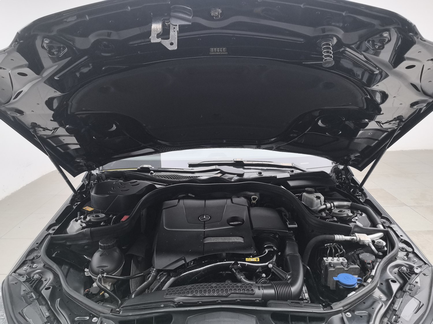 Used Mercedes-Benz E-Class 2015 2.0 AT