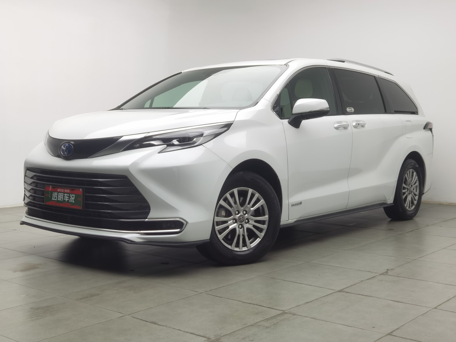 Used Toyota Sienna 2021 2.5 AT