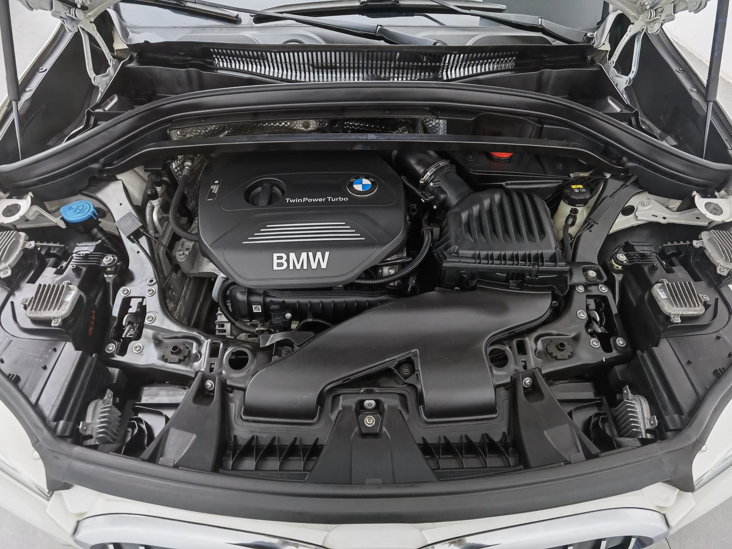 Used BMW X1 2016 1.5 AT
