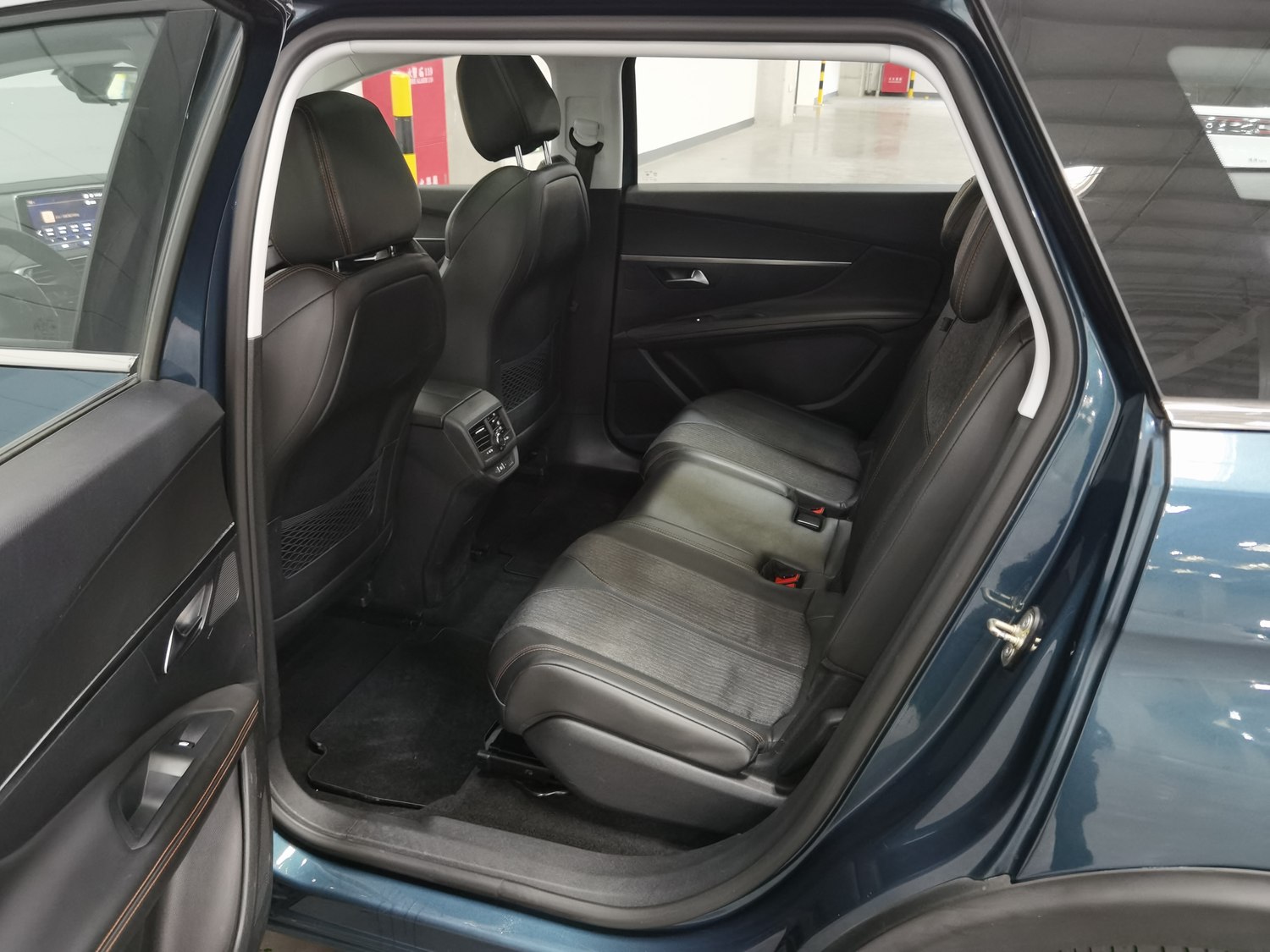 Used Peugeot 5008 2017 1.8 AT