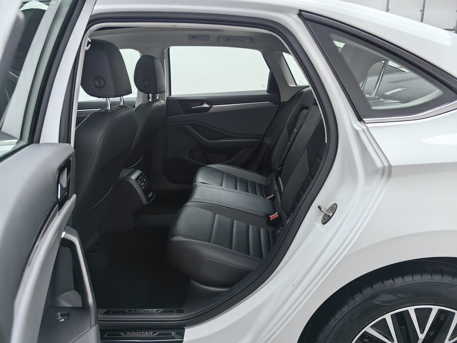 Used Volkswagen Sagitar 2019 1.2 AT