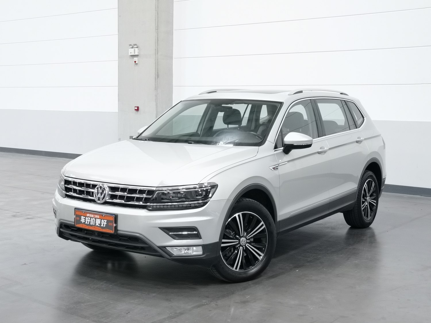 Used Volkswagen Tiguan L 2017 2.0 AT