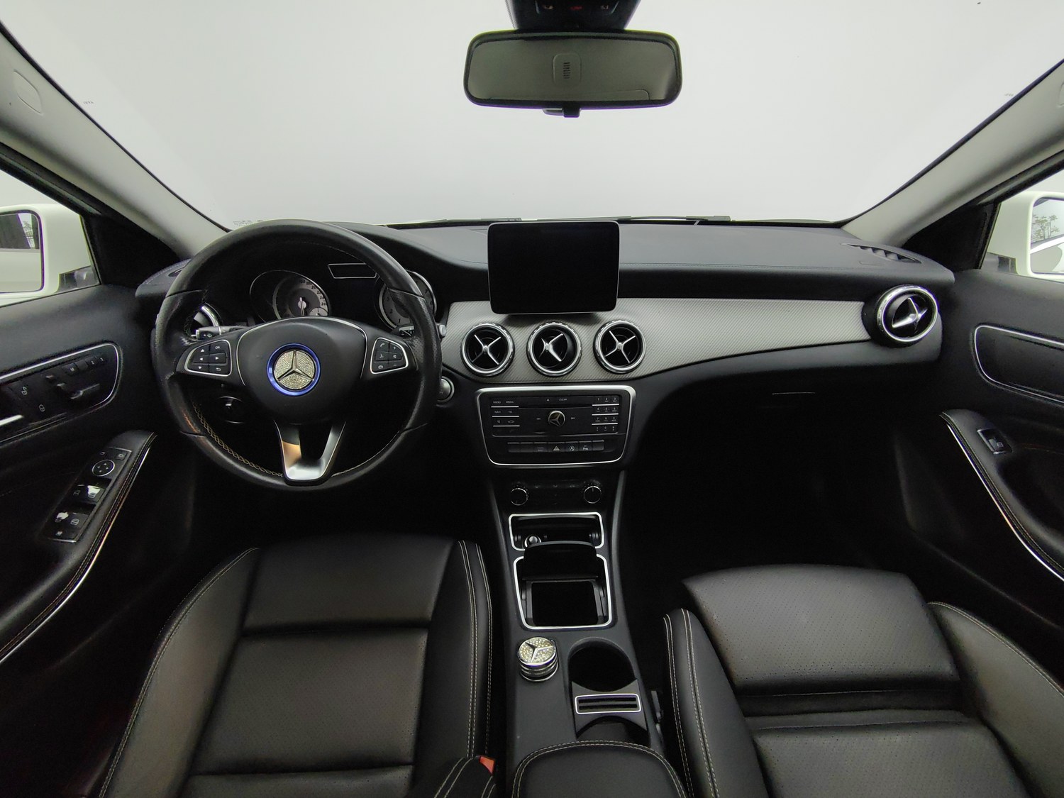 Used Mercedes-Benz GLA 2016 1.6 AT