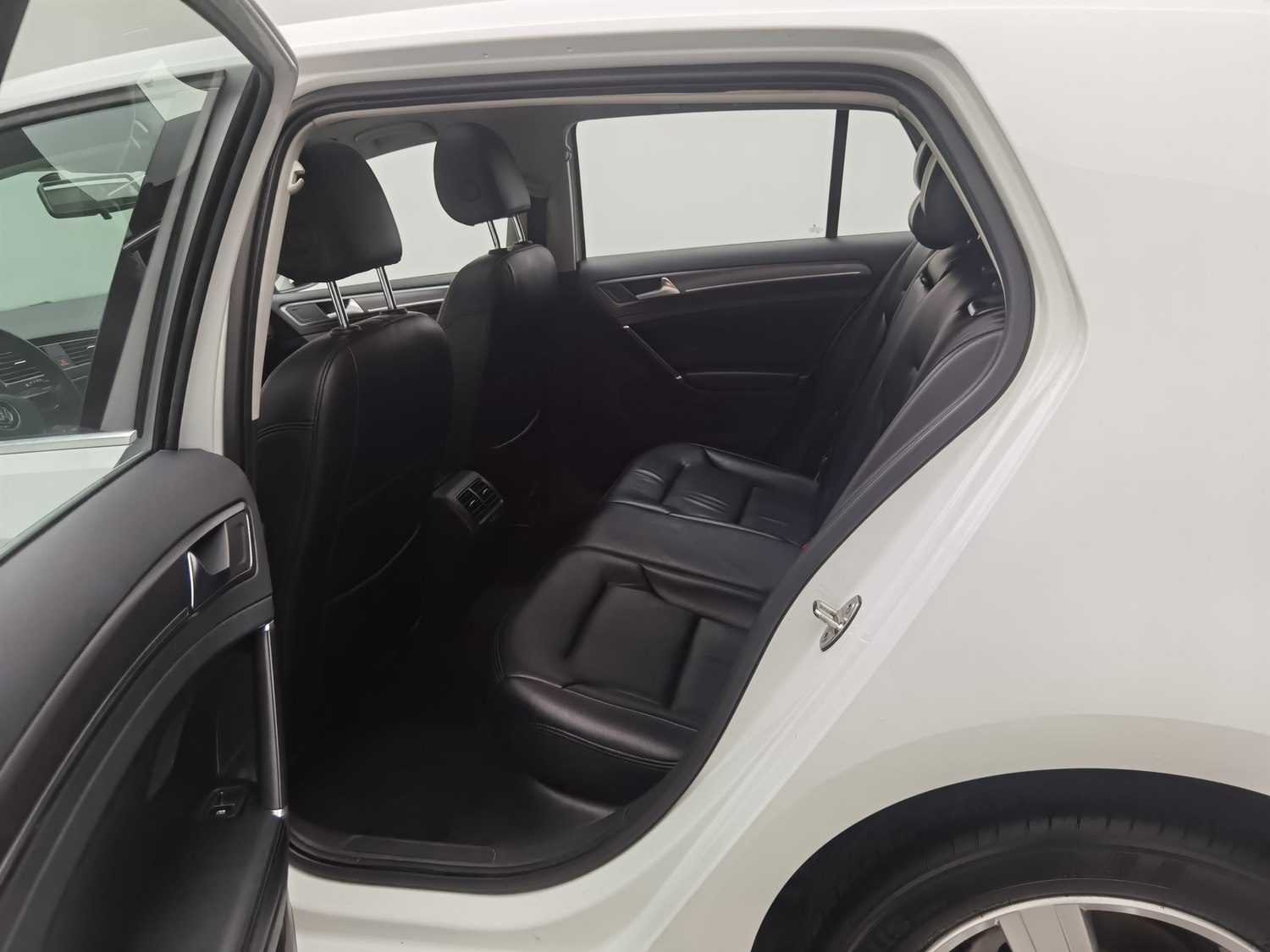 Used Volkswagen Golf 2017 1.4 AT