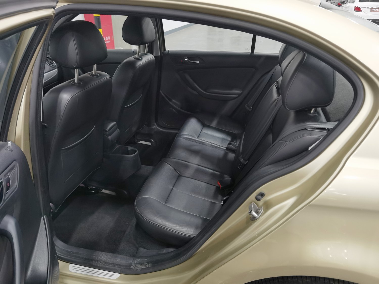 Used Volkswagen Lavida 2011 1.6 AT