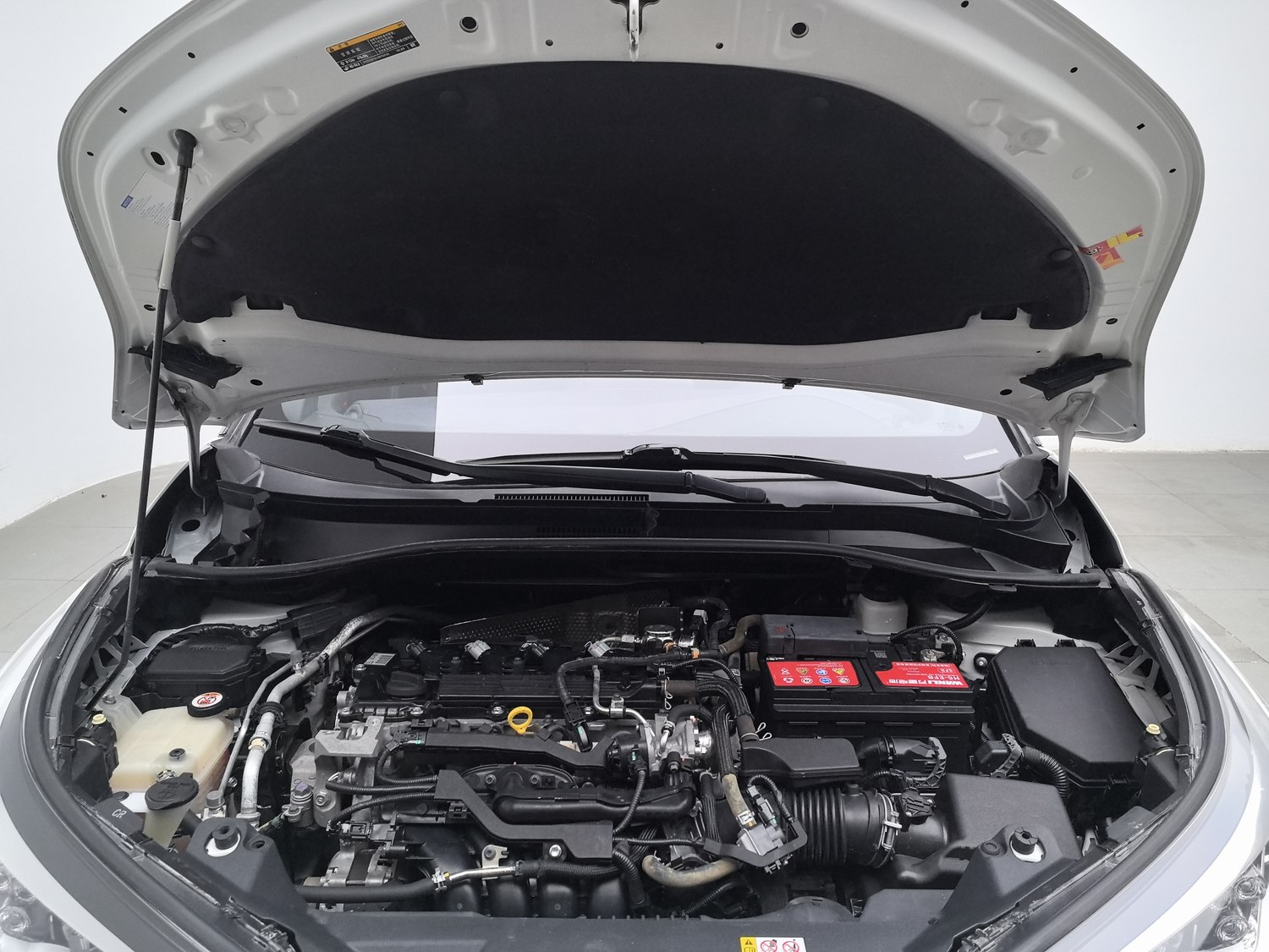 Used Toyota C-HR 2018 2.0 AT