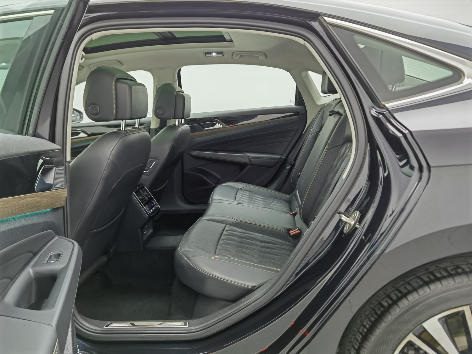 Used Volkswagen Passat 2020 2.0 AT