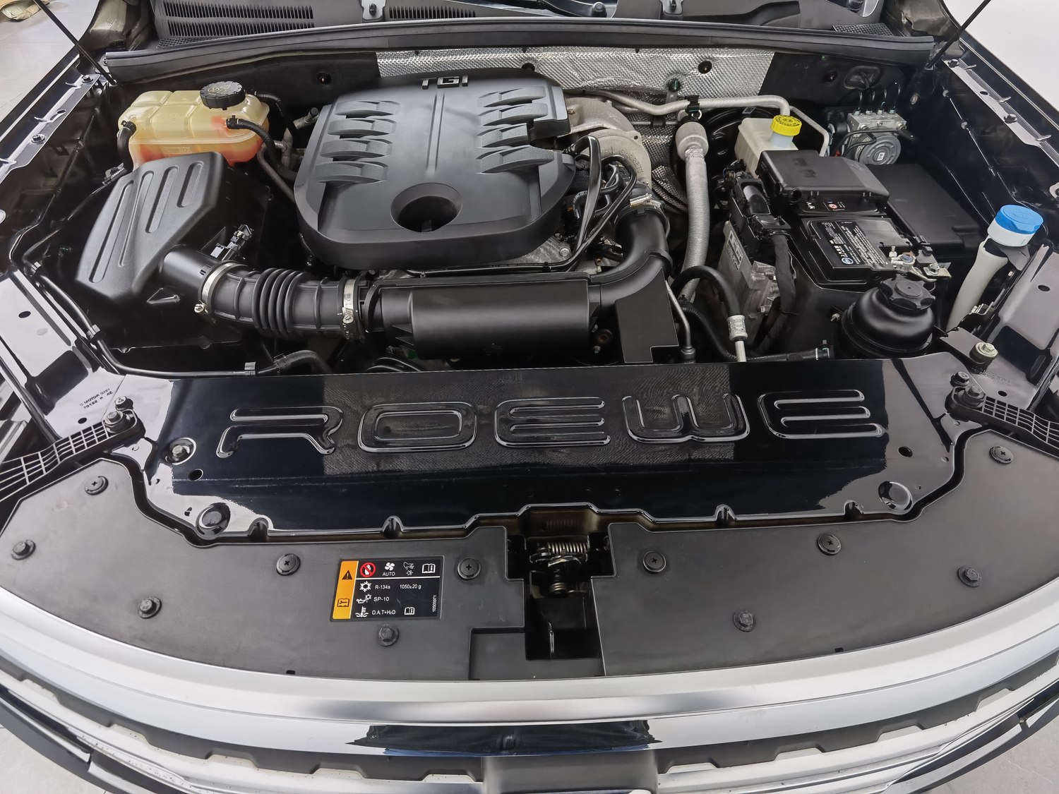 Used Roewe RX8 2019 2.0 AT
