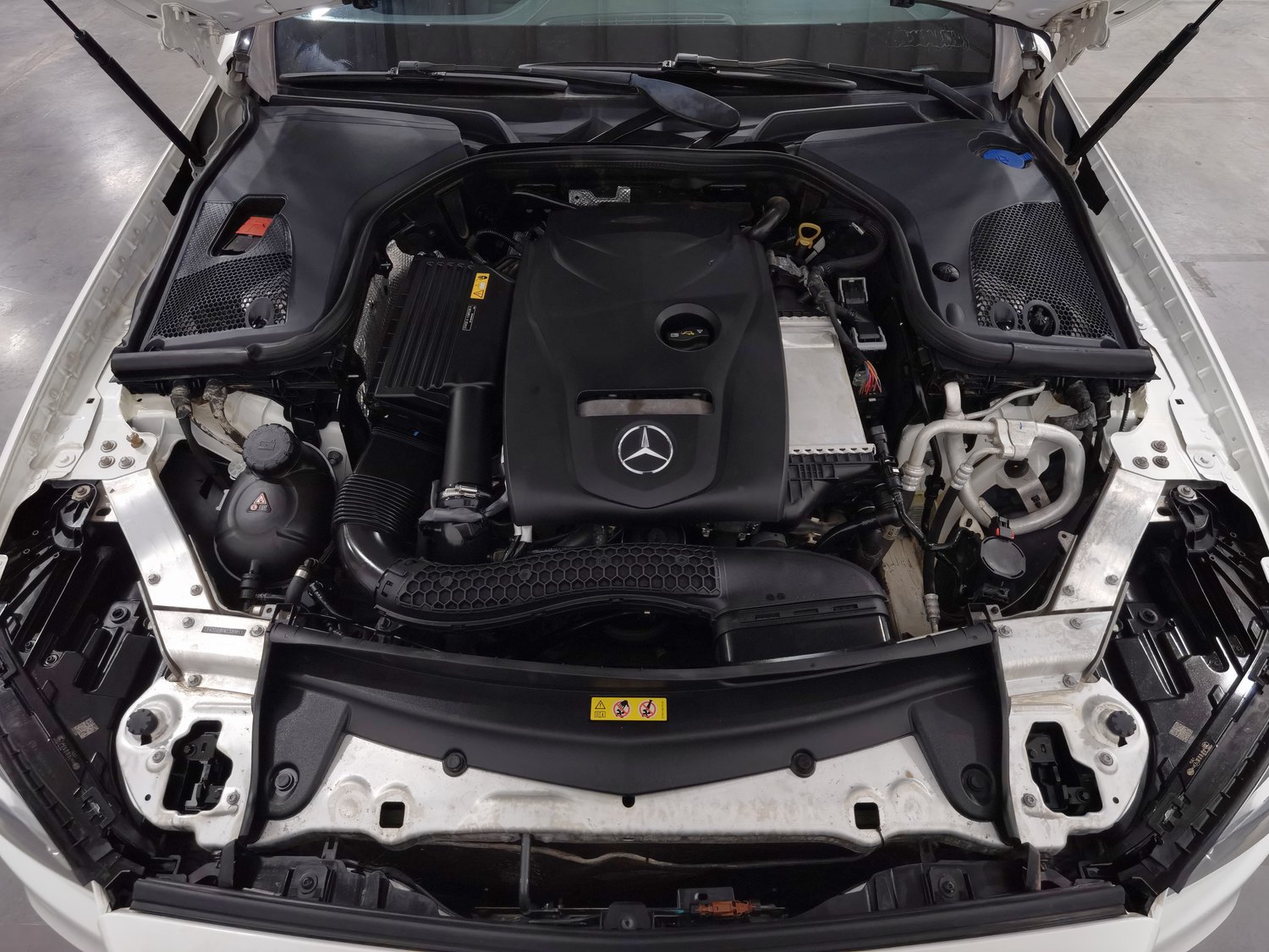 Used Mercedes-Benz E-Class 2019 2.0 AT