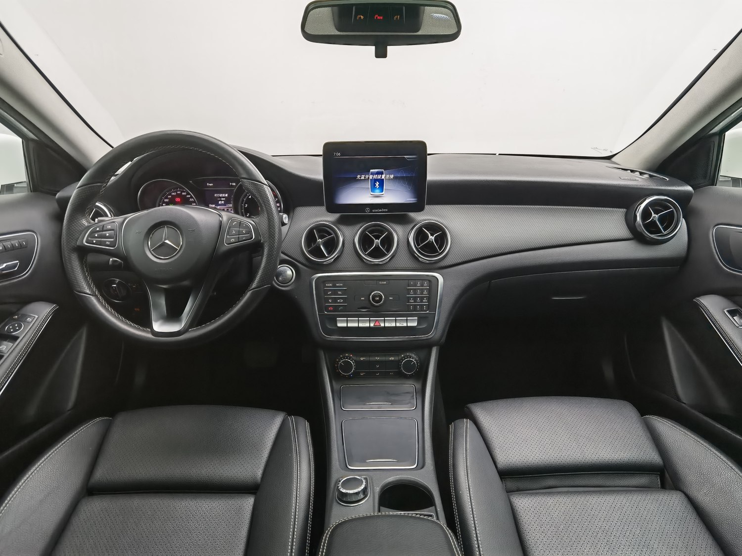 Used Mercedes-Benz GLA 2018 1.6 AT