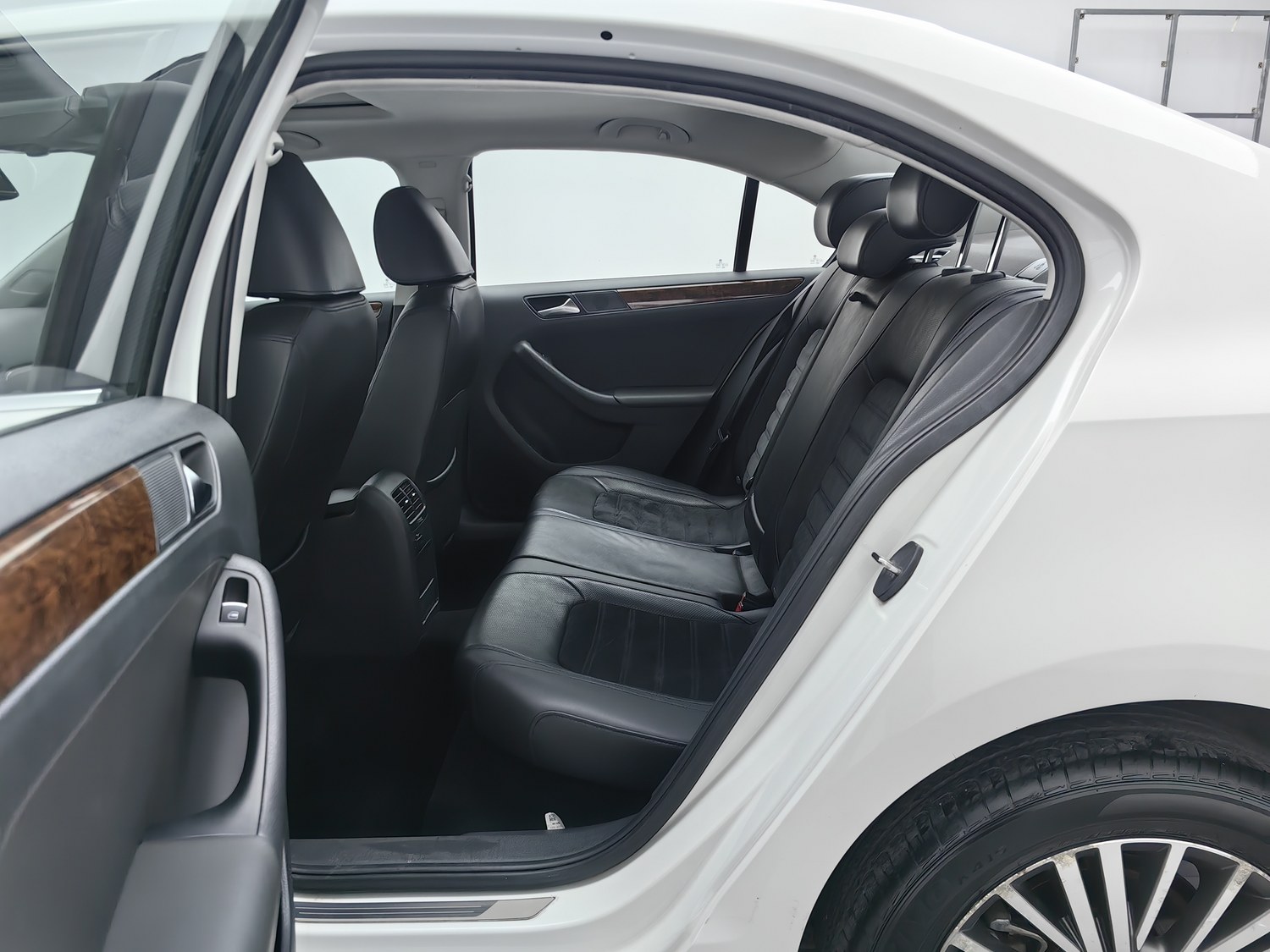 Used Volkswagen Sagitar 2014 1.4 AT