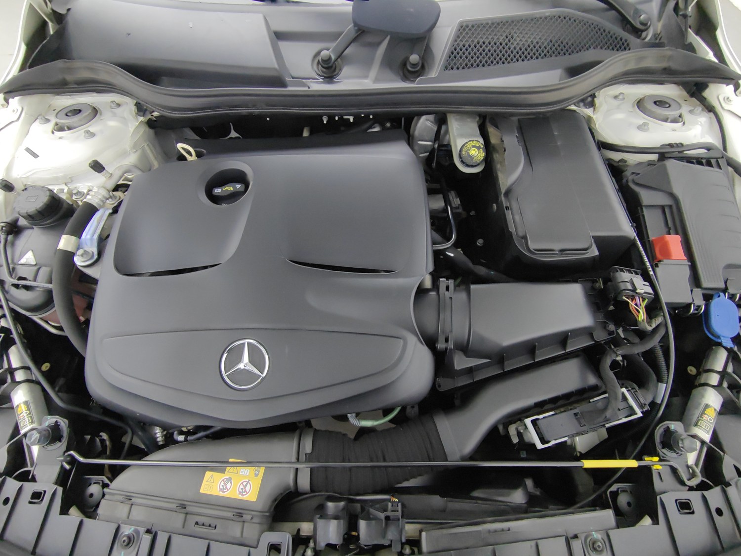 Used Mercedes-Benz GLA 2016 1.6 AT