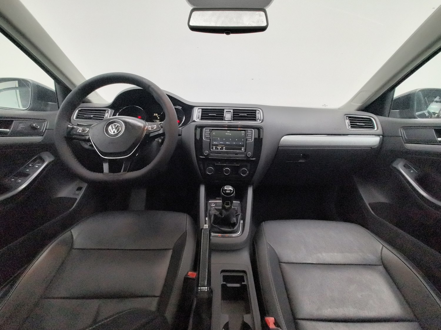 Used Volkswagen Sagitar 2017 1.6 MT