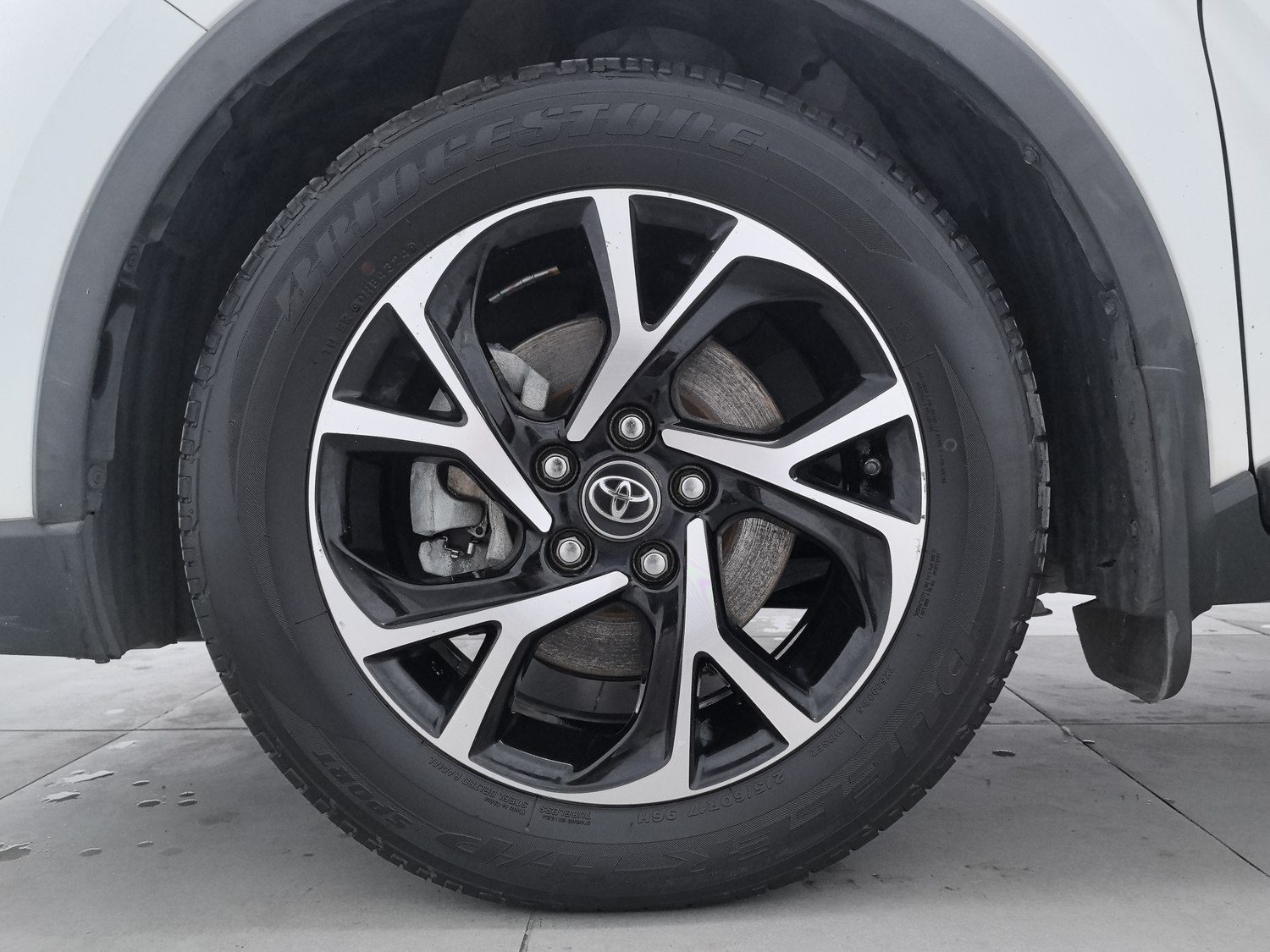 Used Toyota C-HR 2018 2.0 AT