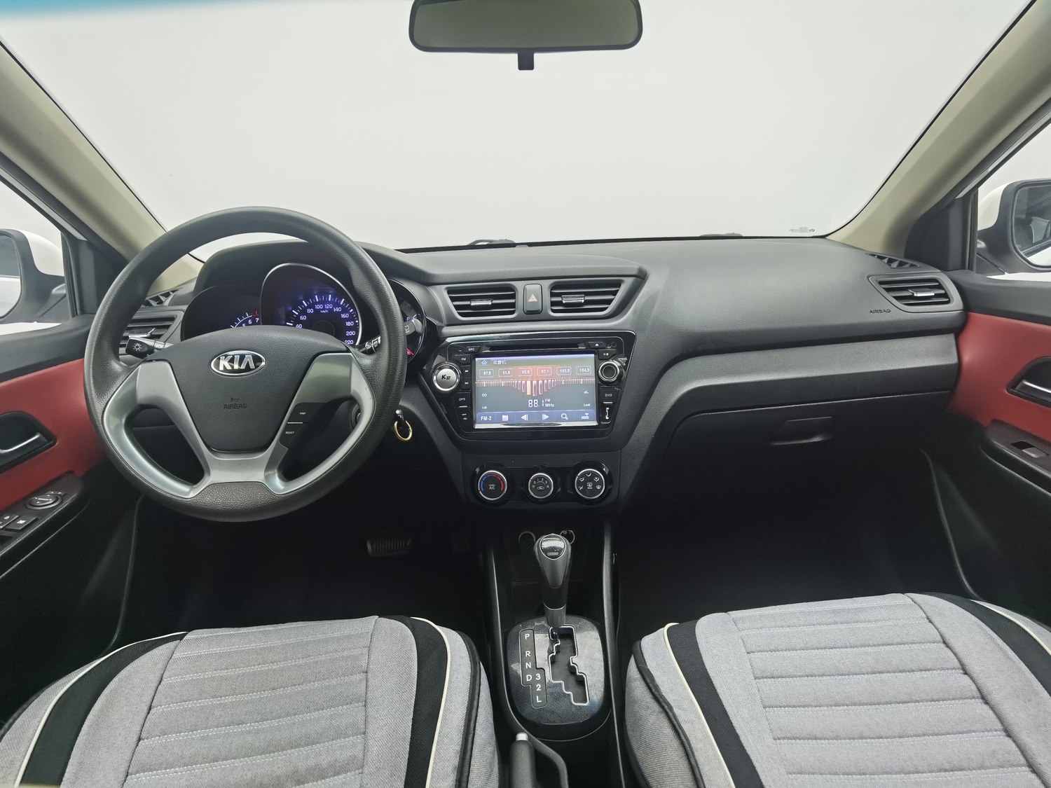 Used Kia K2 2015 1.4 AT