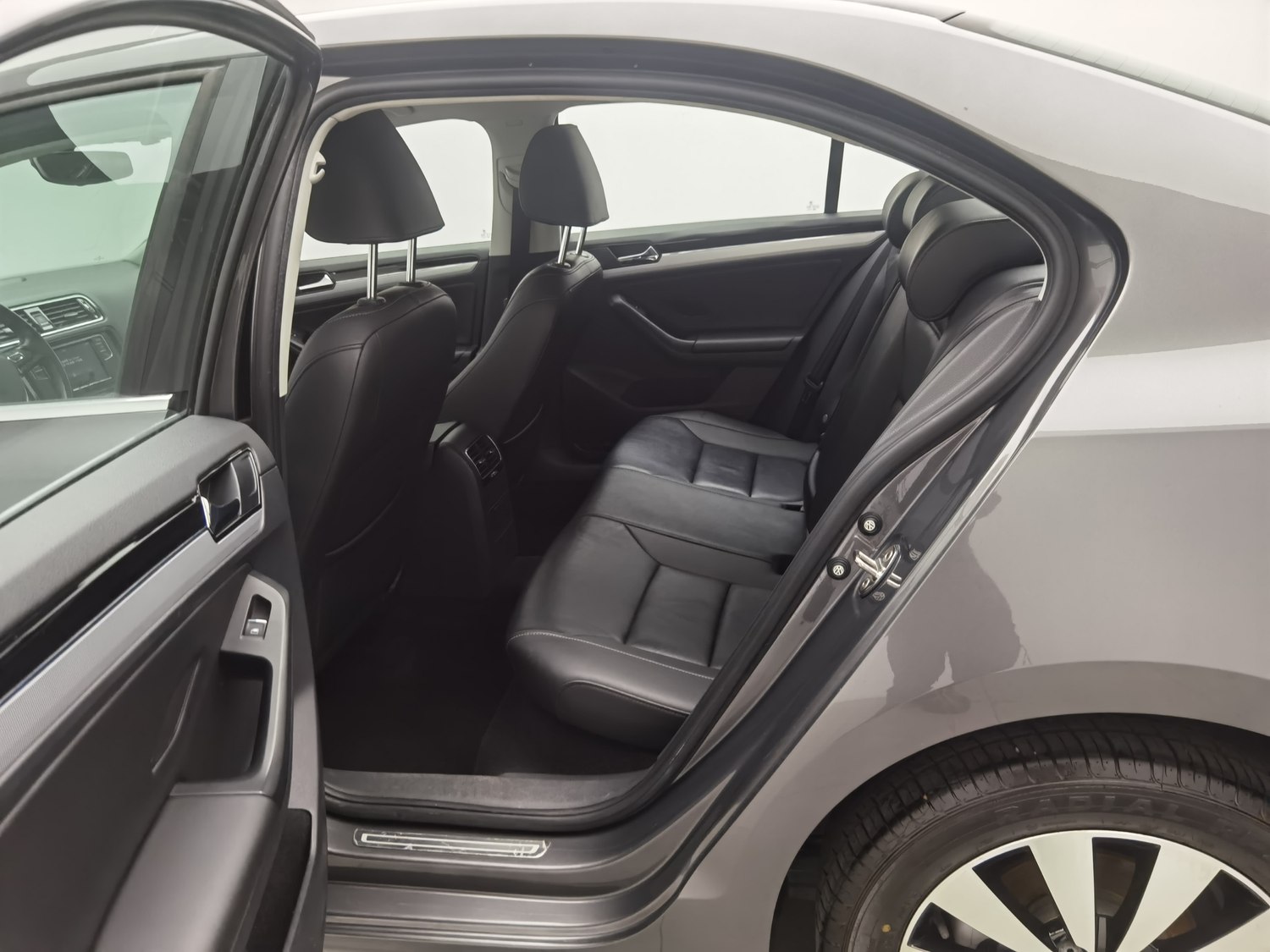 Used Volkswagen Sagitar 2018 1.2 AT