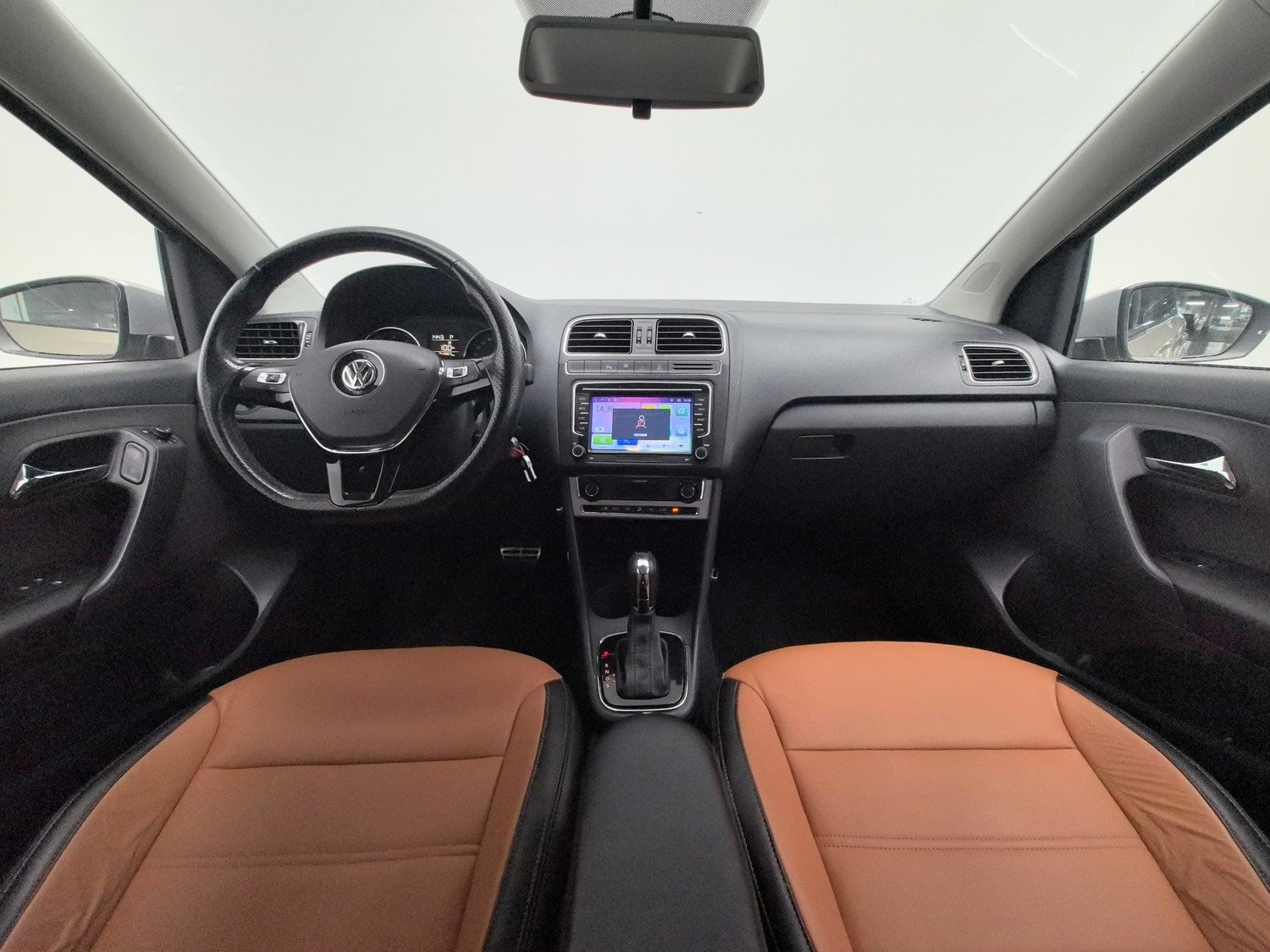 Used Volkswagen Polo 2016 1.6 AT