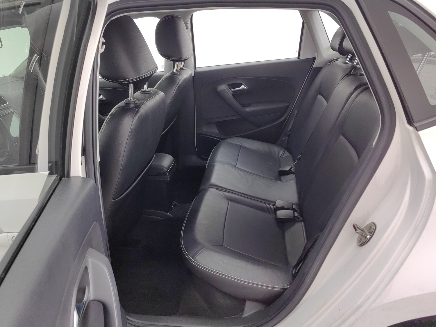 Used Volkswagen Polo 2018 1.5 AT