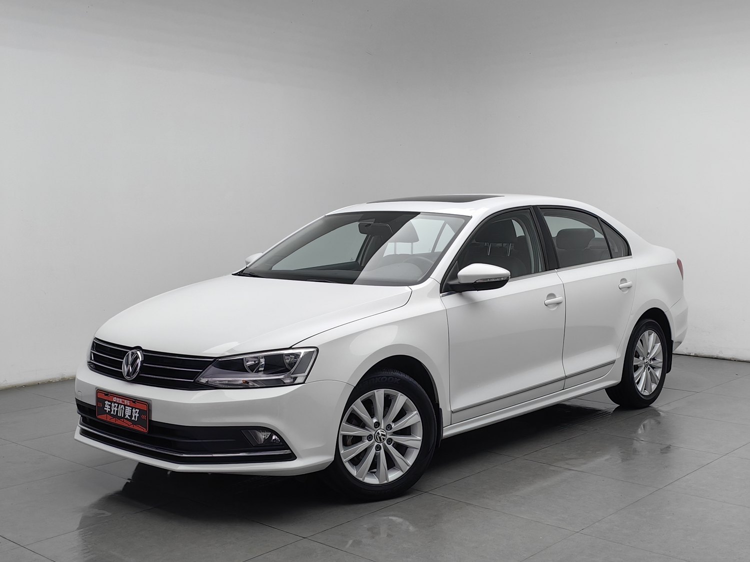 Used Volkswagen Sagitar 2015 1.6 AT