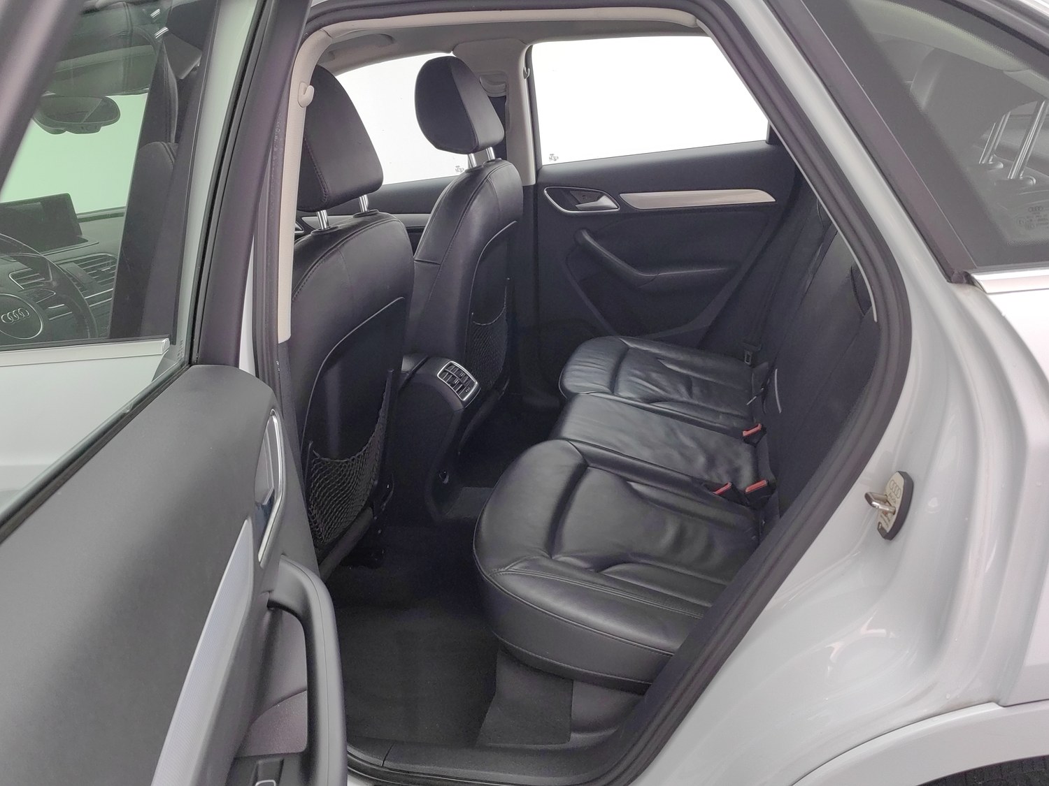 Used Audi Q3 2015 2.0 AT