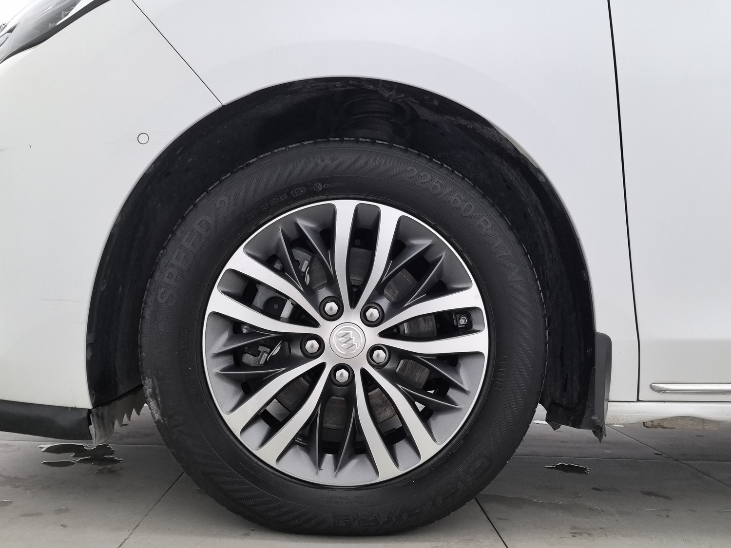 Used Buick GL8 2023 2.0 AT